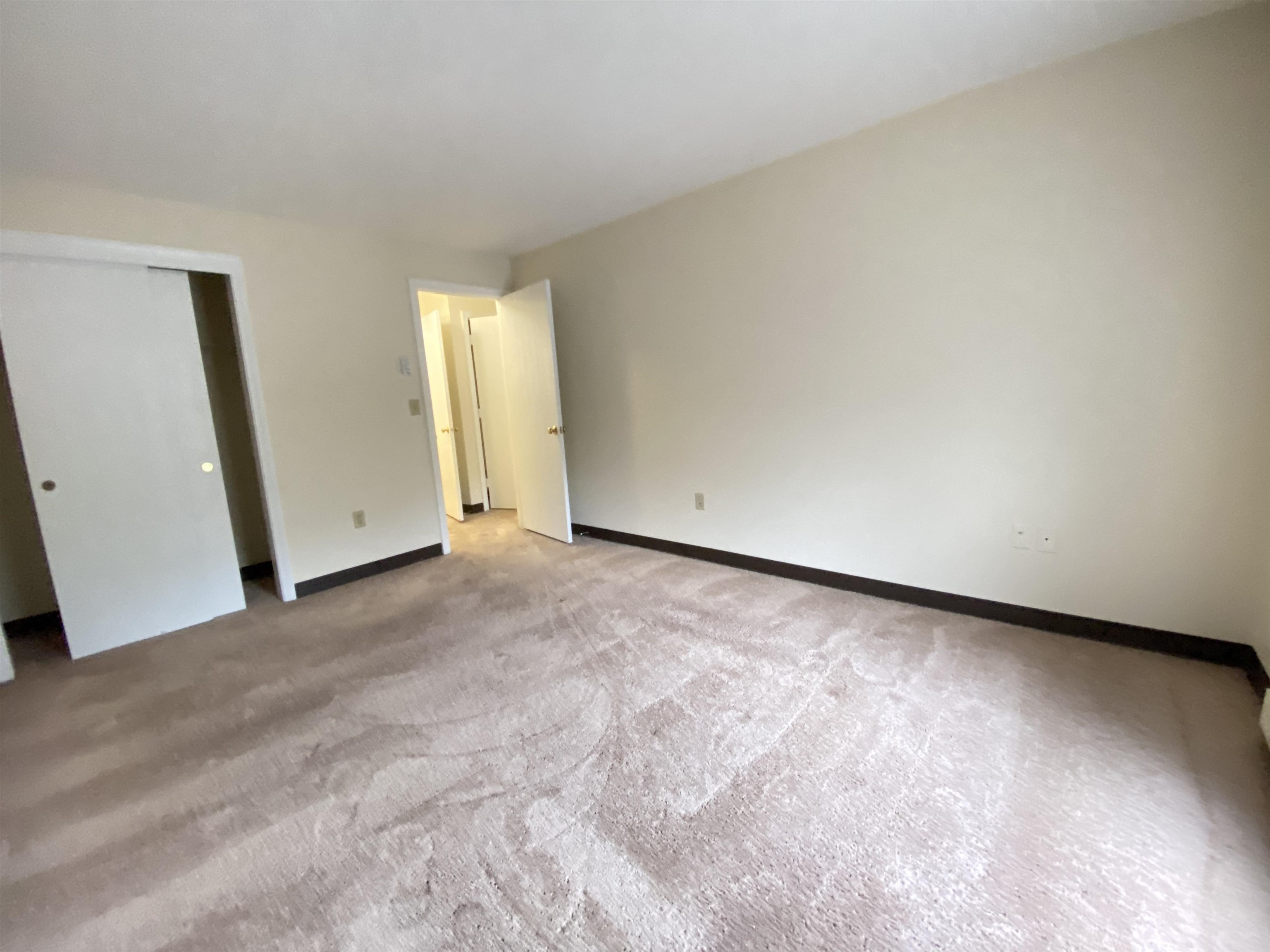 173 Eastern Avenue, Unit 103 Manchester, NH 03104 - Photo 25 of 40