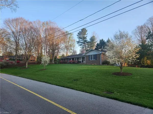 $729,000 | 1515 Holly Circle, Wilkesboro, NC 28697