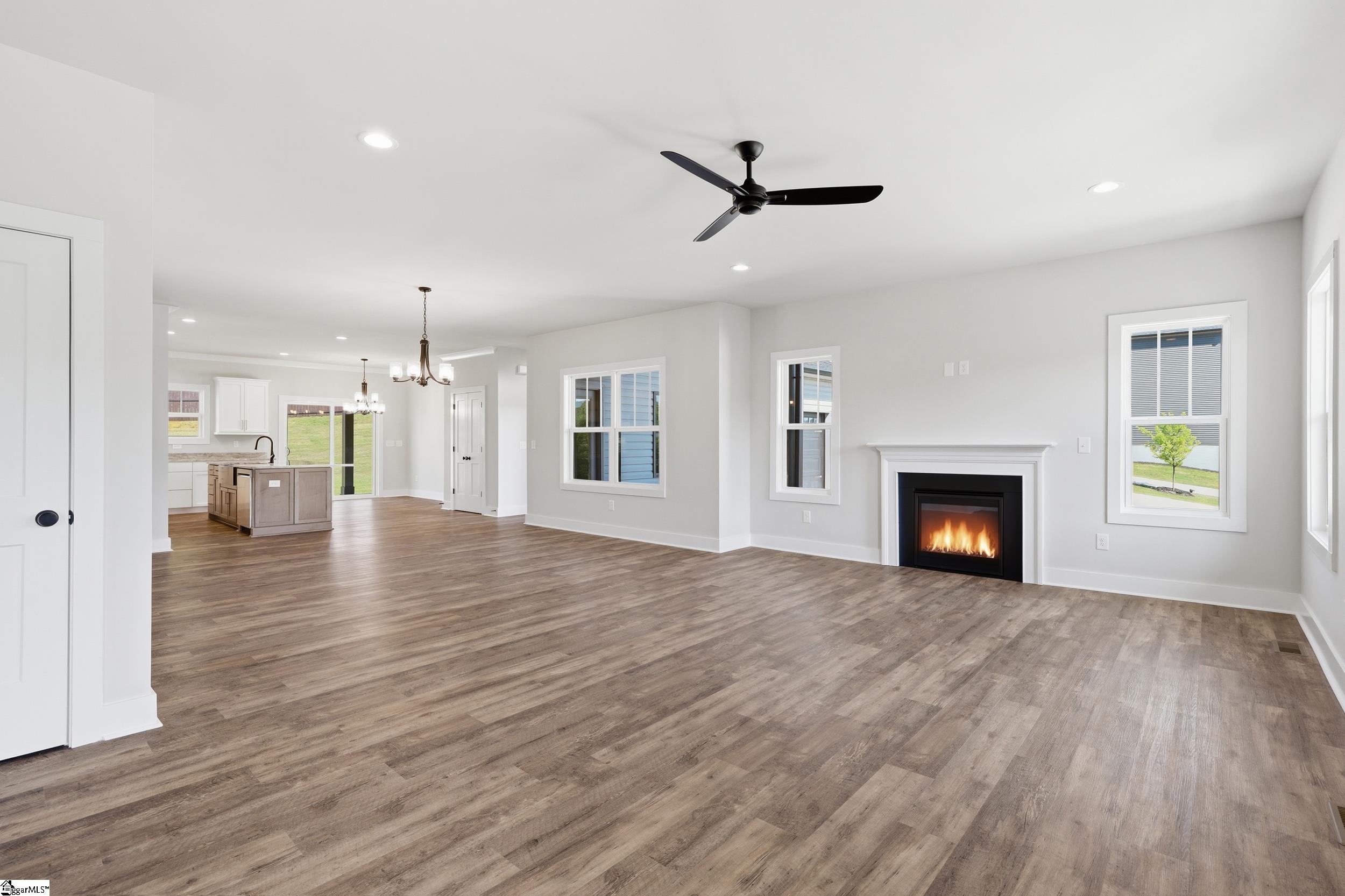 176 Mimosa Road Lyman, SC 29365 - Photo 4 of 32