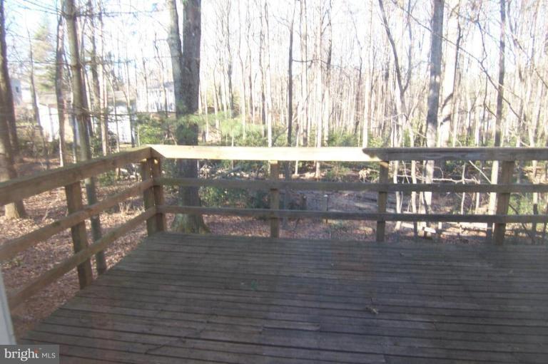 11706 Ayreshire Road Oakton, VA 22124 - Photo 14 of 14 Deck