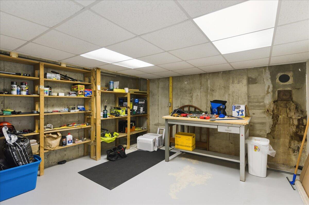 79 Perkins Street Castine, ME 04421 - Photo 56 of 94 053-79 Perkins St