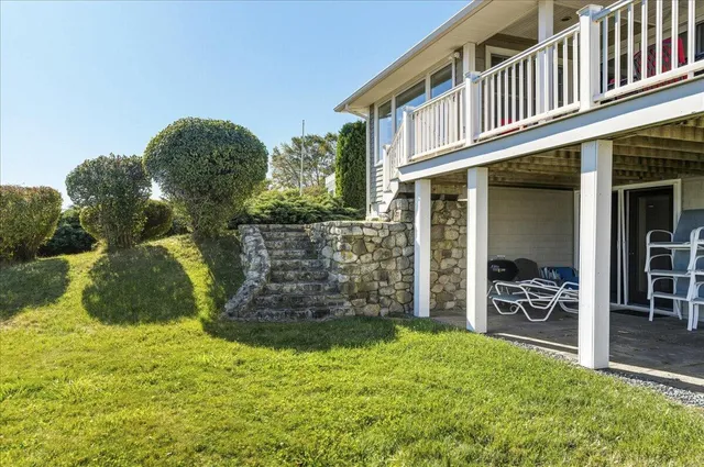 $2,200,000 | 79 Perkins Street, Castine, ME 04421