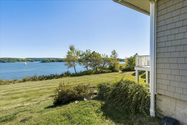 $2,200,000 | 79 Perkins Street, Castine, ME 04421