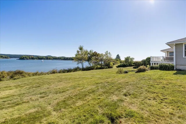$2,200,000 | 79 Perkins Street, Castine, ME 04421
