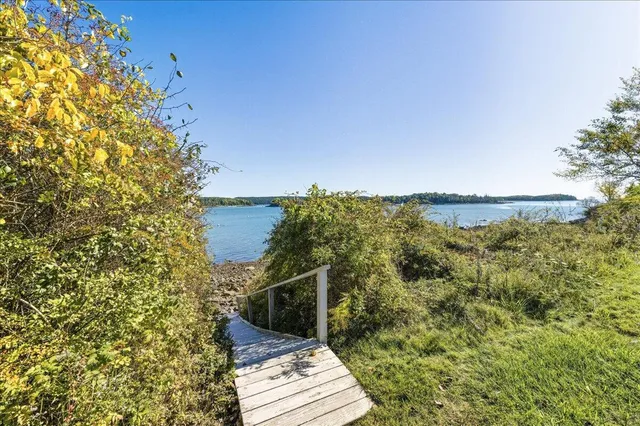 $2,200,000 | 79 Perkins Street, Castine, ME 04421