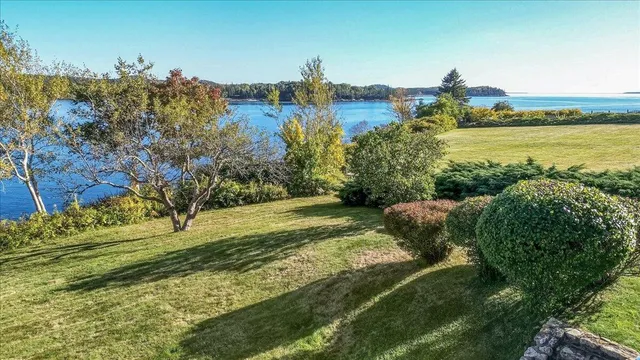 $2,200,000 | 79 Perkins Street, Castine, ME 04421