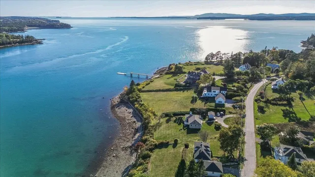 $2,200,000 | 79 Perkins Street, Castine, ME 04421