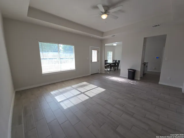 $1,450 | 752 South S San Manuel, San Antonio, TX 78237