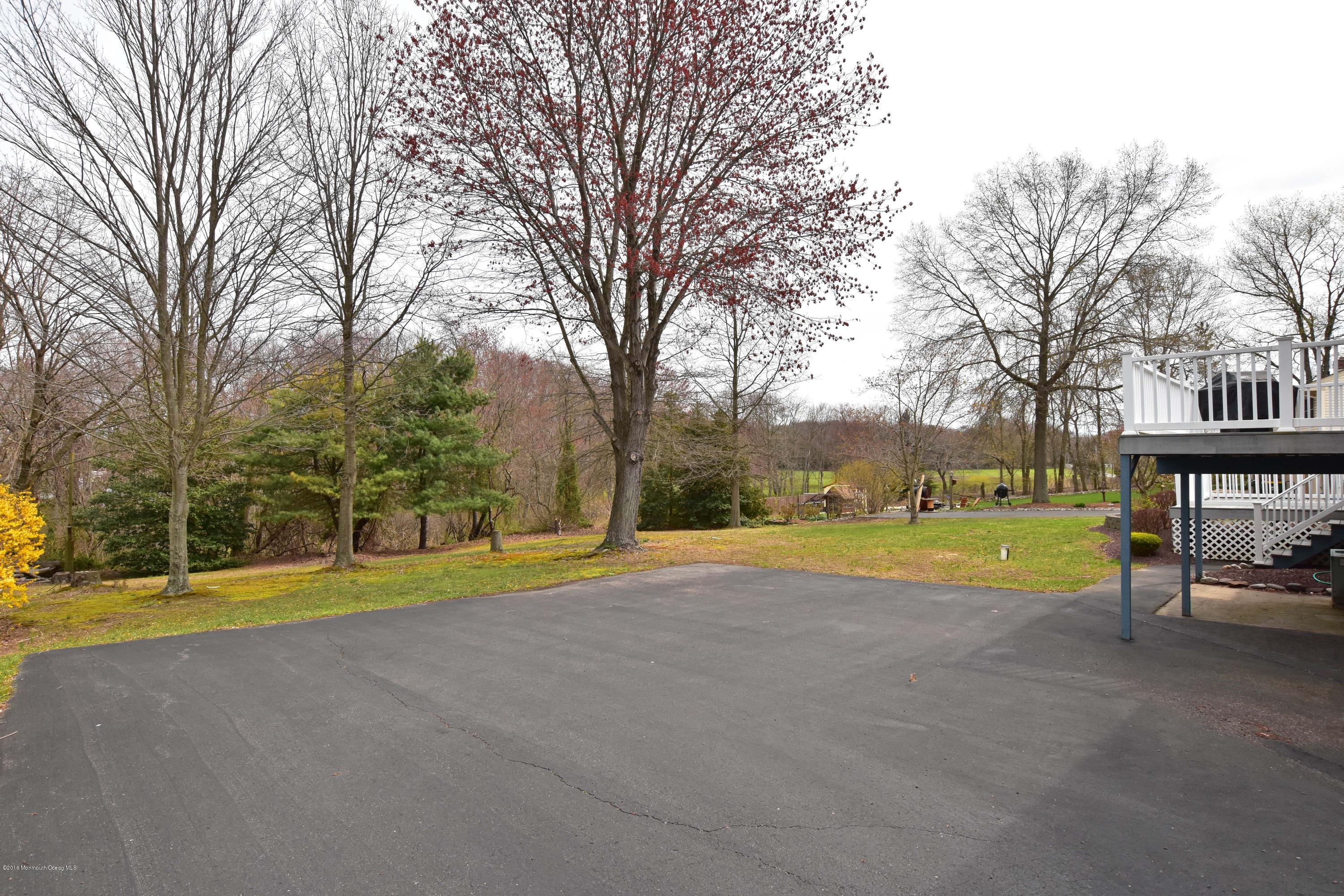 107 West Millstream Road Cream Ridge, NJ 08514 - Photo 18 of 21 Back