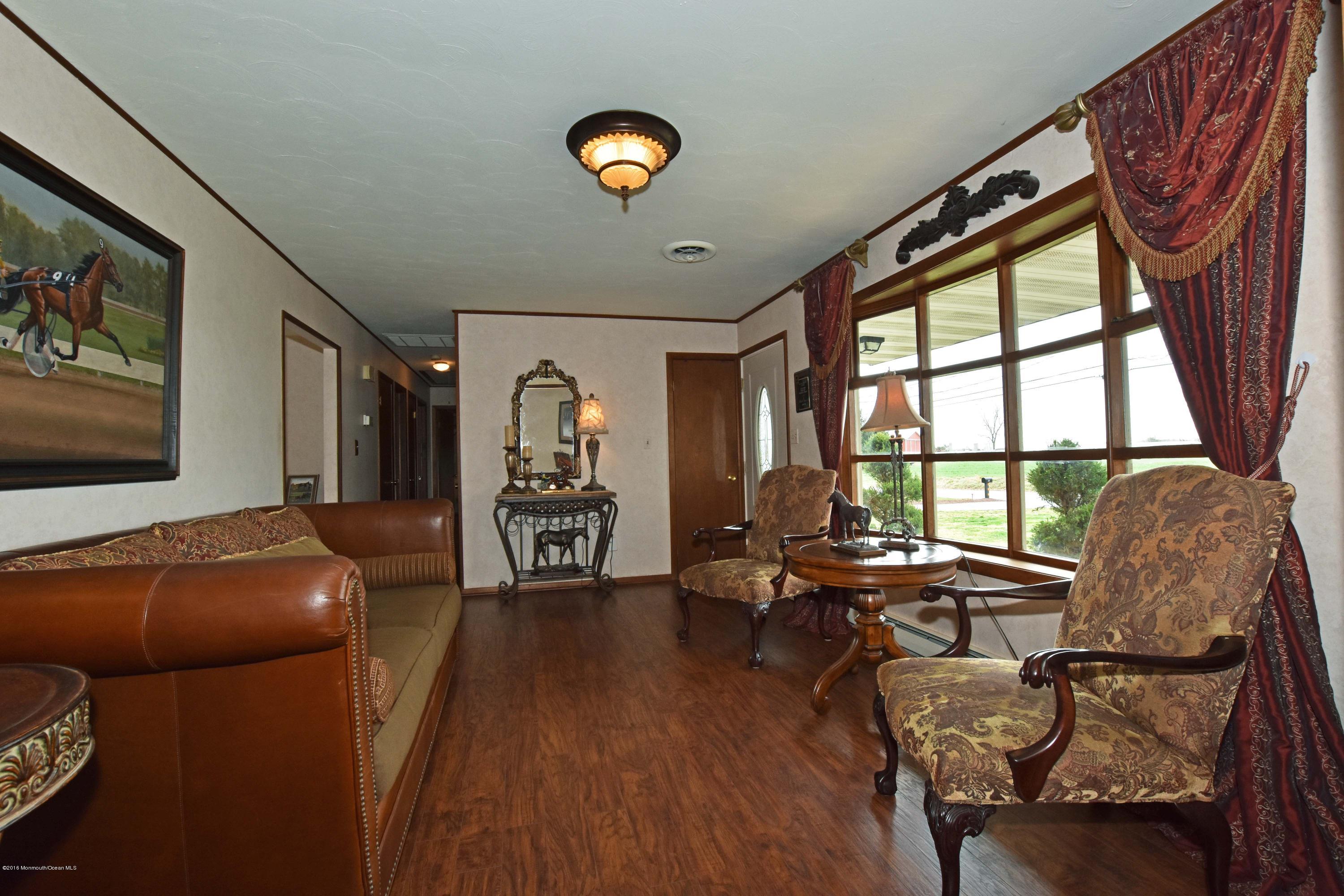 107 West Millstream Road Cream Ridge, NJ 08514 - Photo 4 of 21 Living Room View 2