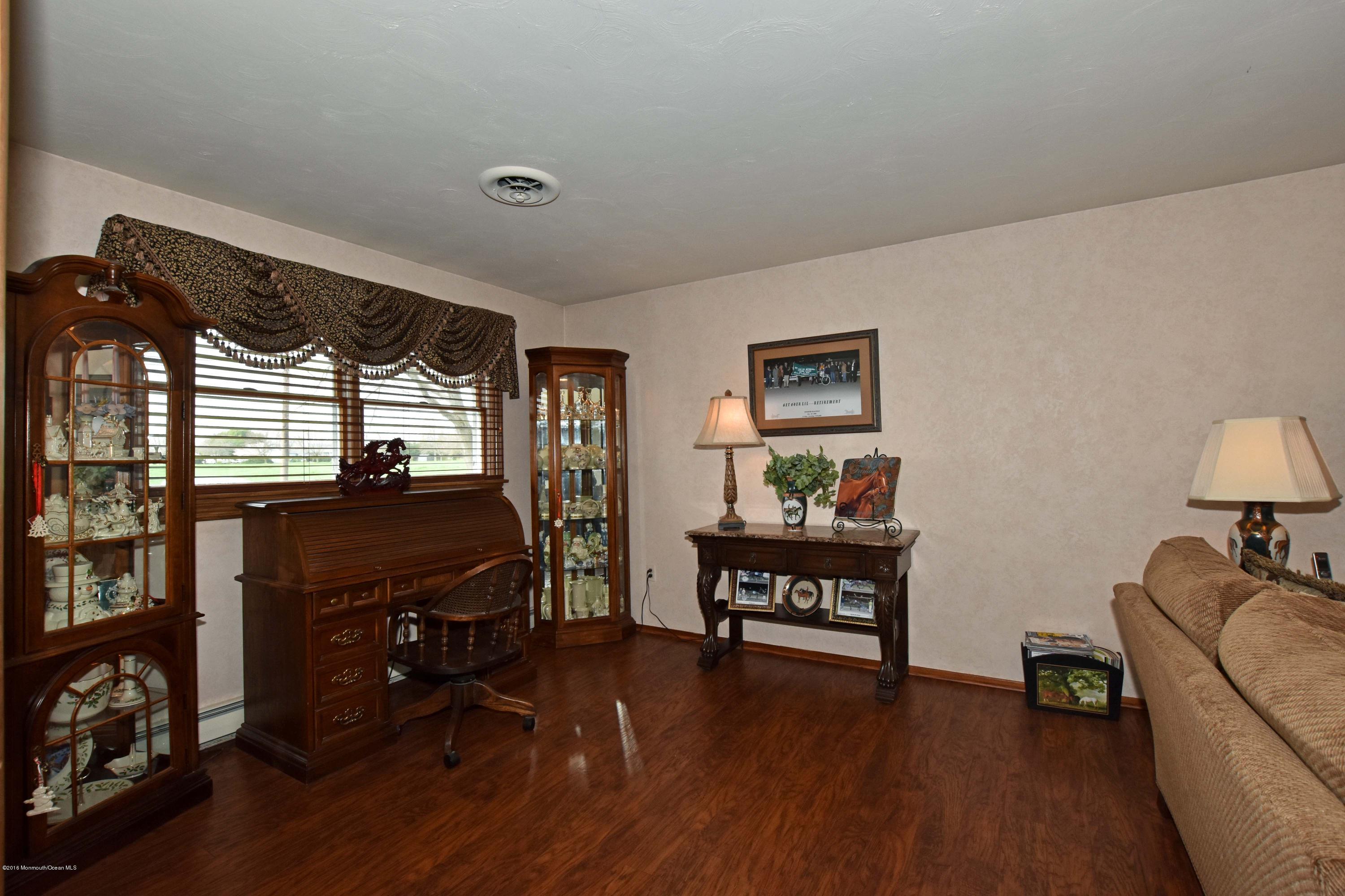 107 West Millstream Road Cream Ridge, NJ 08514 - Photo 7 of 21 Family Room View 1