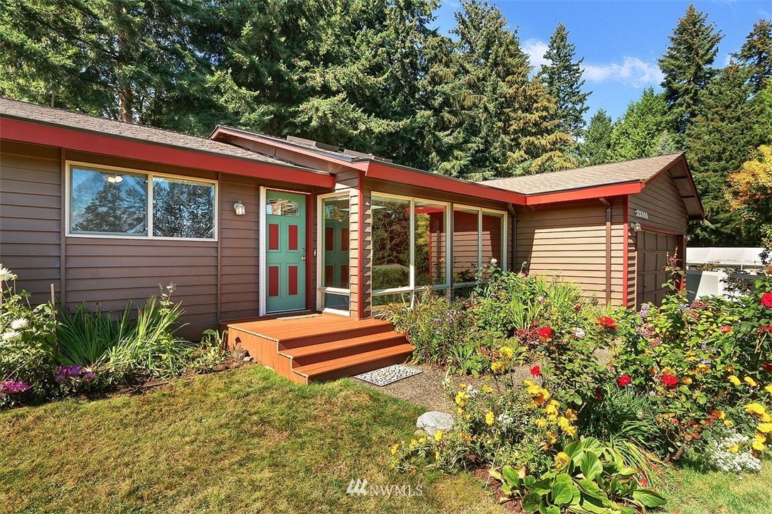 22308 4th Avenue Southeast Bothell, WA 98021 - Photo 2 of 26