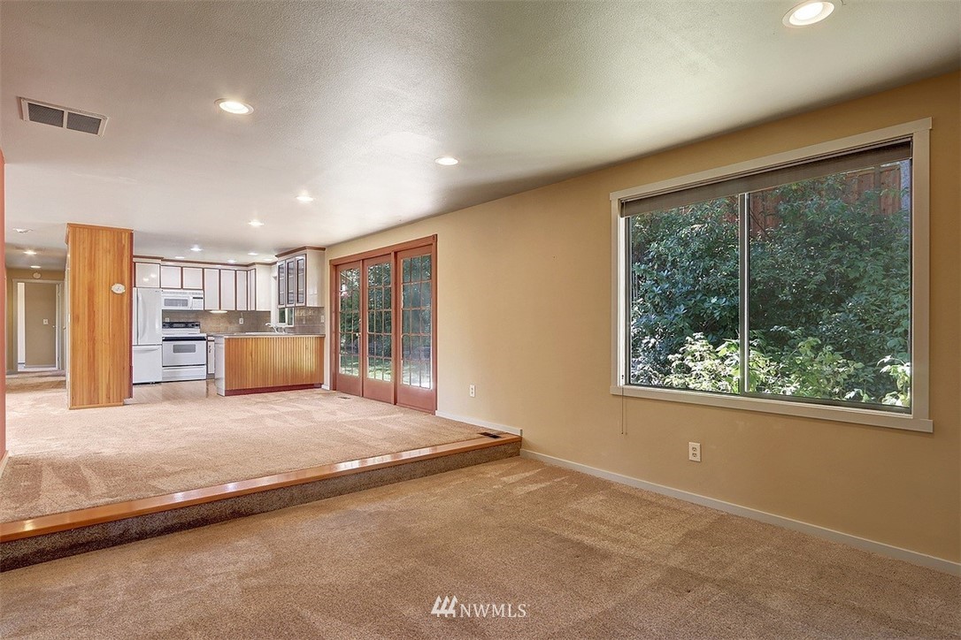 22308 4th Avenue Southeast Bothell, WA 98021 - Photo 12 of 26