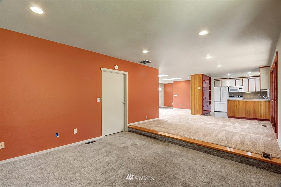 22308 4th Avenue Southeast Bothell, WA 98021 - Photo 13 of 26