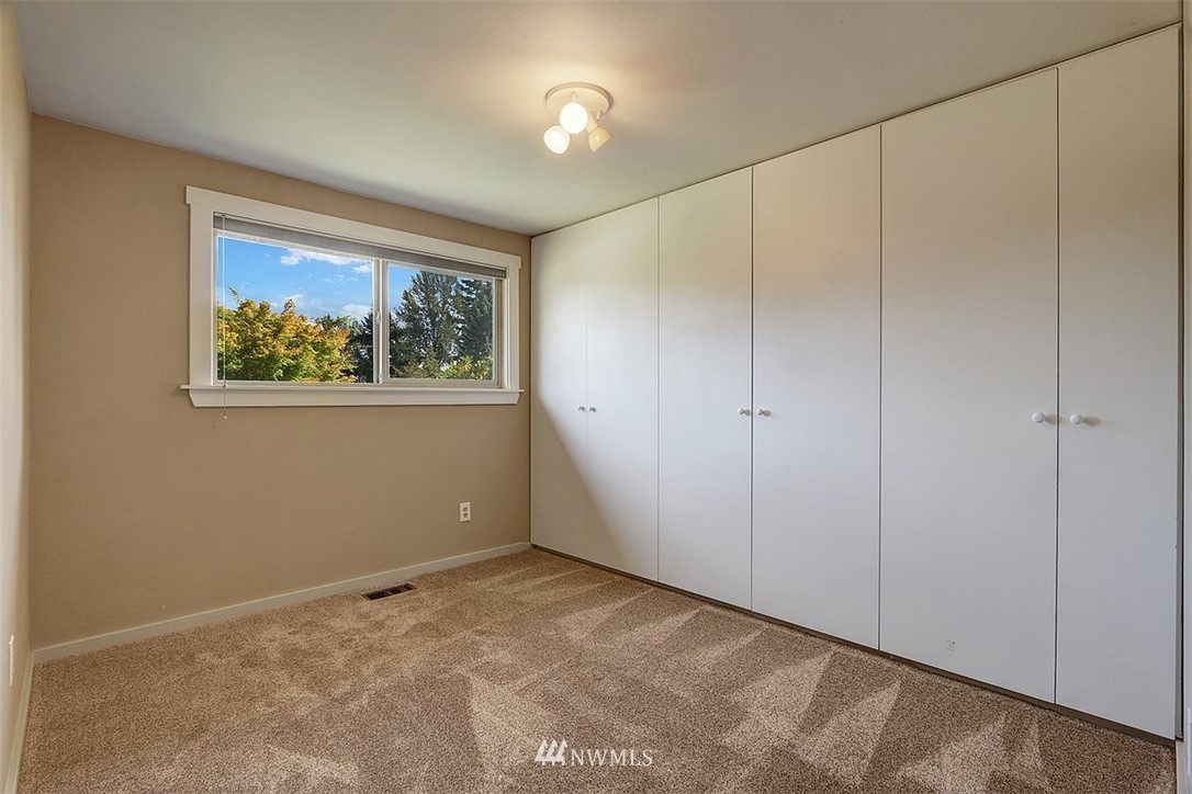 22308 4th Avenue Southeast Bothell, WA 98021 - Photo 17 of 26