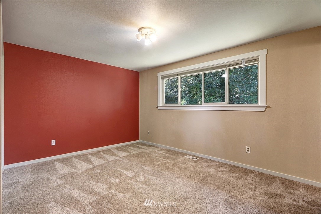 22308 4th Avenue Southeast Bothell, WA 98021 - Photo 18 of 26