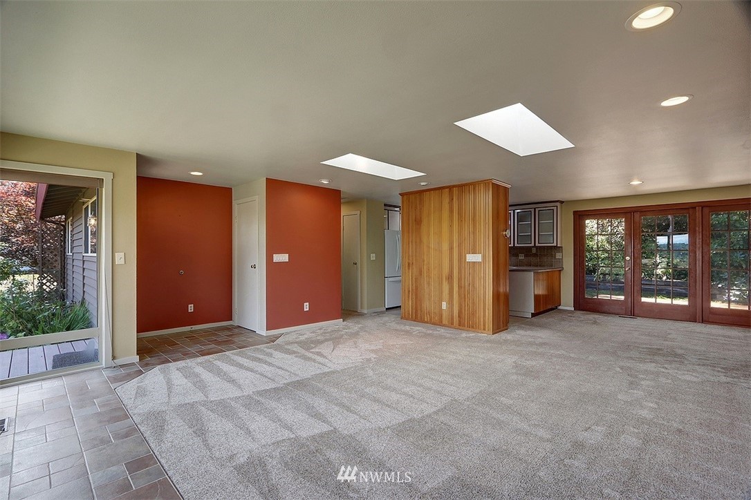 22308 4th Avenue Southeast Bothell, WA 98021 - Photo 6 of 26