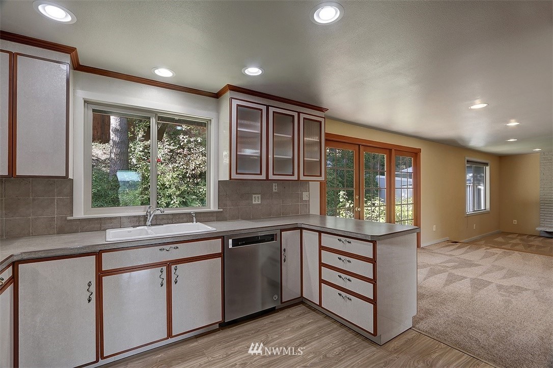 22308 4th Avenue Southeast Bothell, WA 98021 - Photo 7 of 26