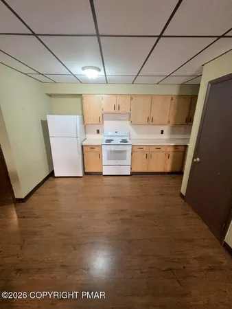 a view of utility room