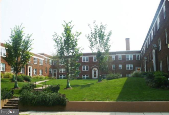 207 16th Street Northeast, Unit 2 Washington, DC 20002 - Photo 1 of 8