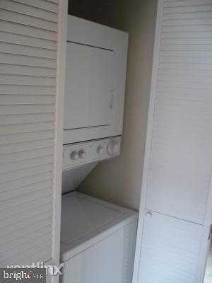 207 16th Street Northeast, Unit 2 Washington, DC 20002 - Photo 7 of 8