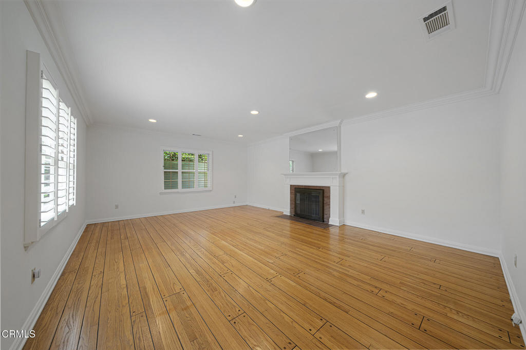 2490 Lorain Road San Marino, CA 91108 - Photo 5 of 52 Living Room