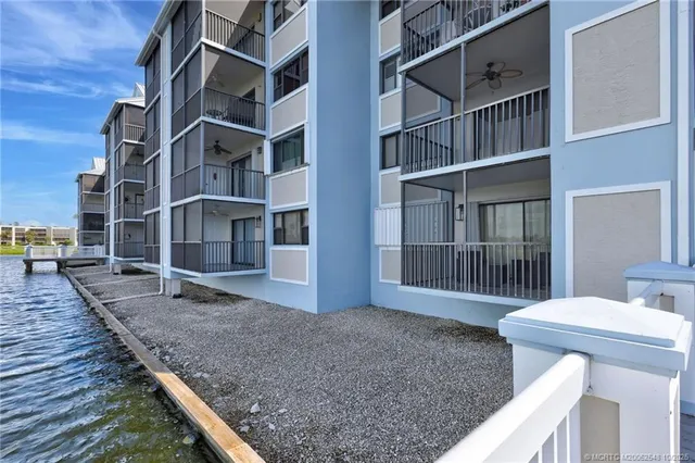 $339,000 | 40 Northeast Plantation Road, Unit 107, Stuart, FL 34996