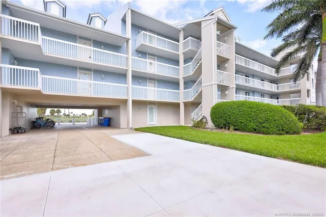 $339,000 | 40 Northeast Plantation Road, Unit 107, Stuart, FL 34996