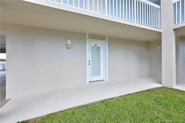 $339,000 | 40 Northeast Plantation Road, Unit 107, Stuart, FL 34996