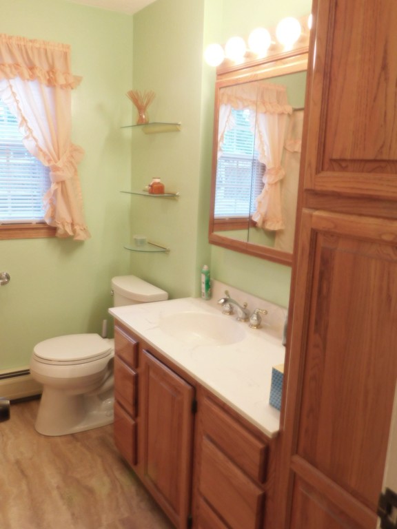 126 Monrovia Street Springfield, MA 01104 - Photo 11 of 30 Gallery Image 11