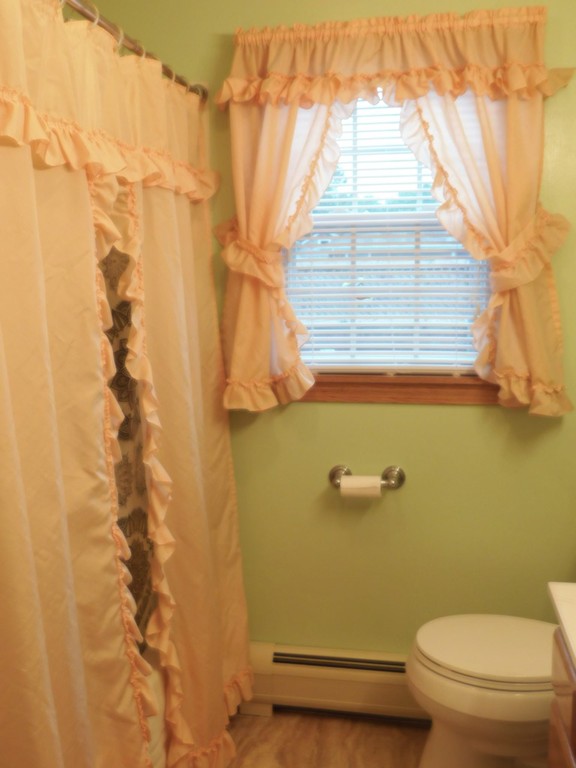 126 Monrovia Street Springfield, MA 01104 - Photo 12 of 30 Gallery Image 12