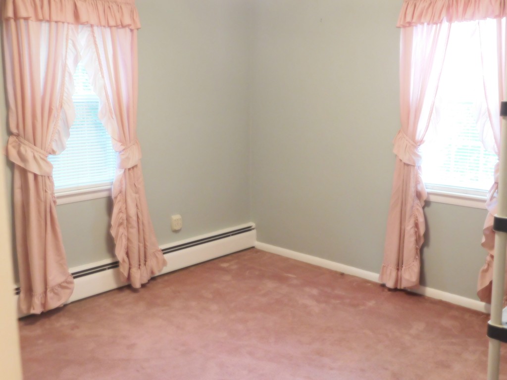 126 Monrovia Street Springfield, MA 01104 - Photo 15 of 30 Gallery Image 15