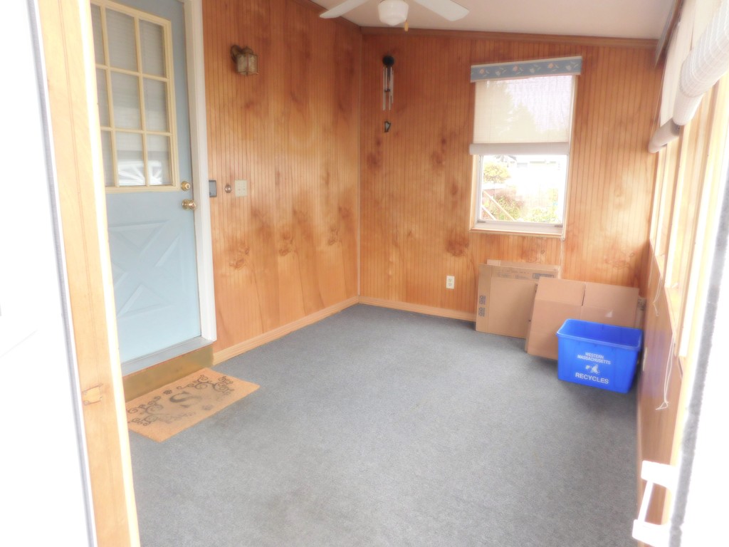 126 Monrovia Street Springfield, MA 01104 - Photo 3 of 30 Gallery Image 3