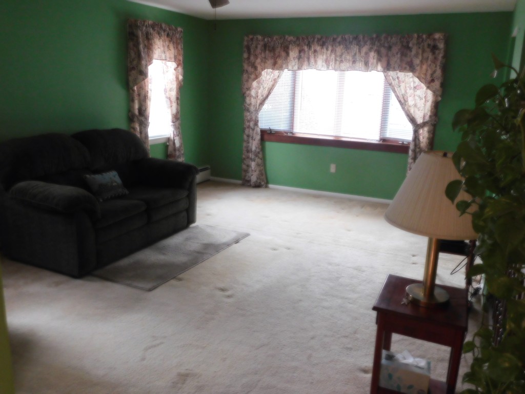 126 Monrovia Street Springfield, MA 01104 - Photo 7 of 30 Gallery Image 7
