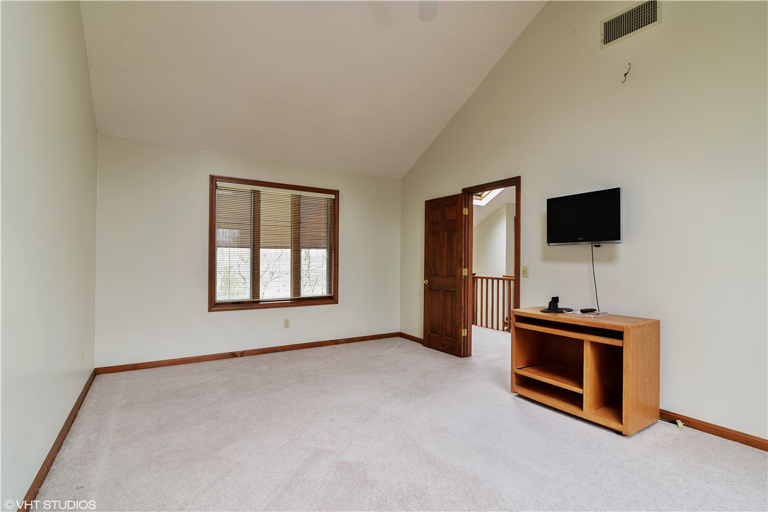39 Wellstown Road Hopkinton, RI 02804 - Photo 12 of 24