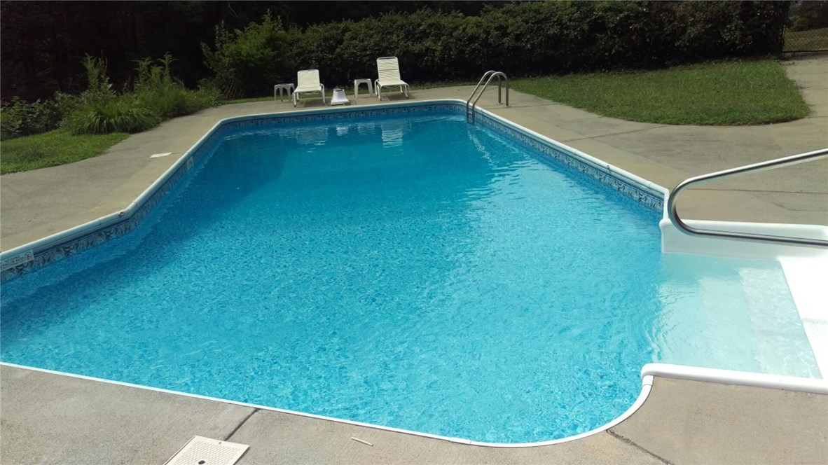 39 Wellstown Road Hopkinton, RI 02804 - Photo 16 of 24