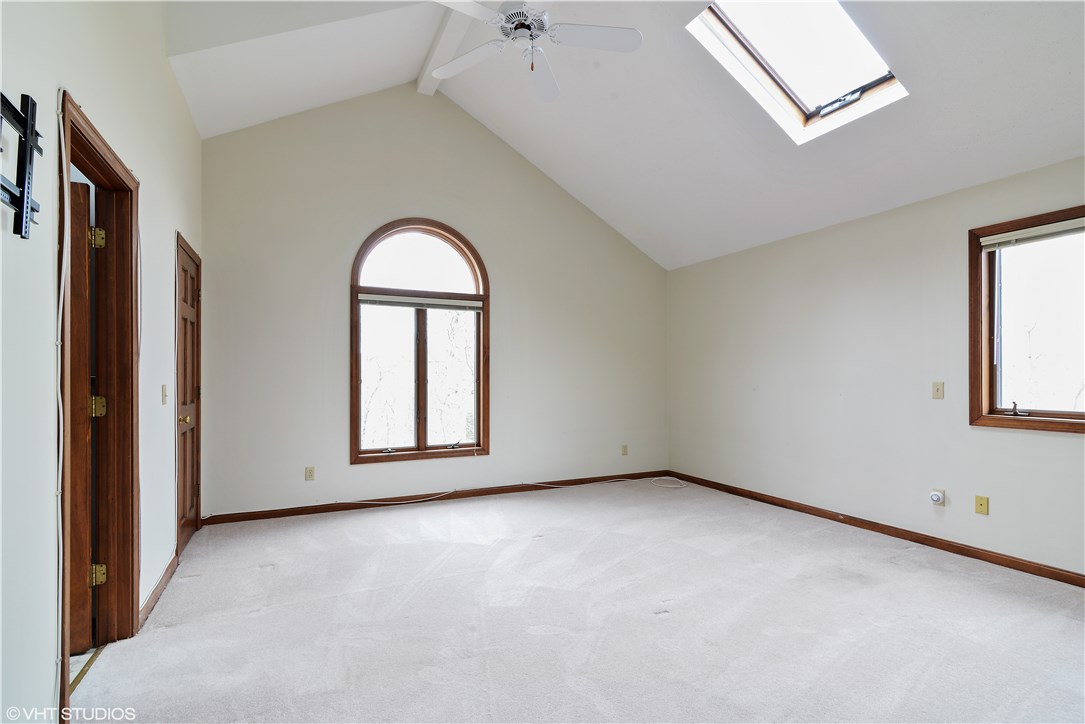39 Wellstown Road Hopkinton, RI 02804 - Photo 8 of 24