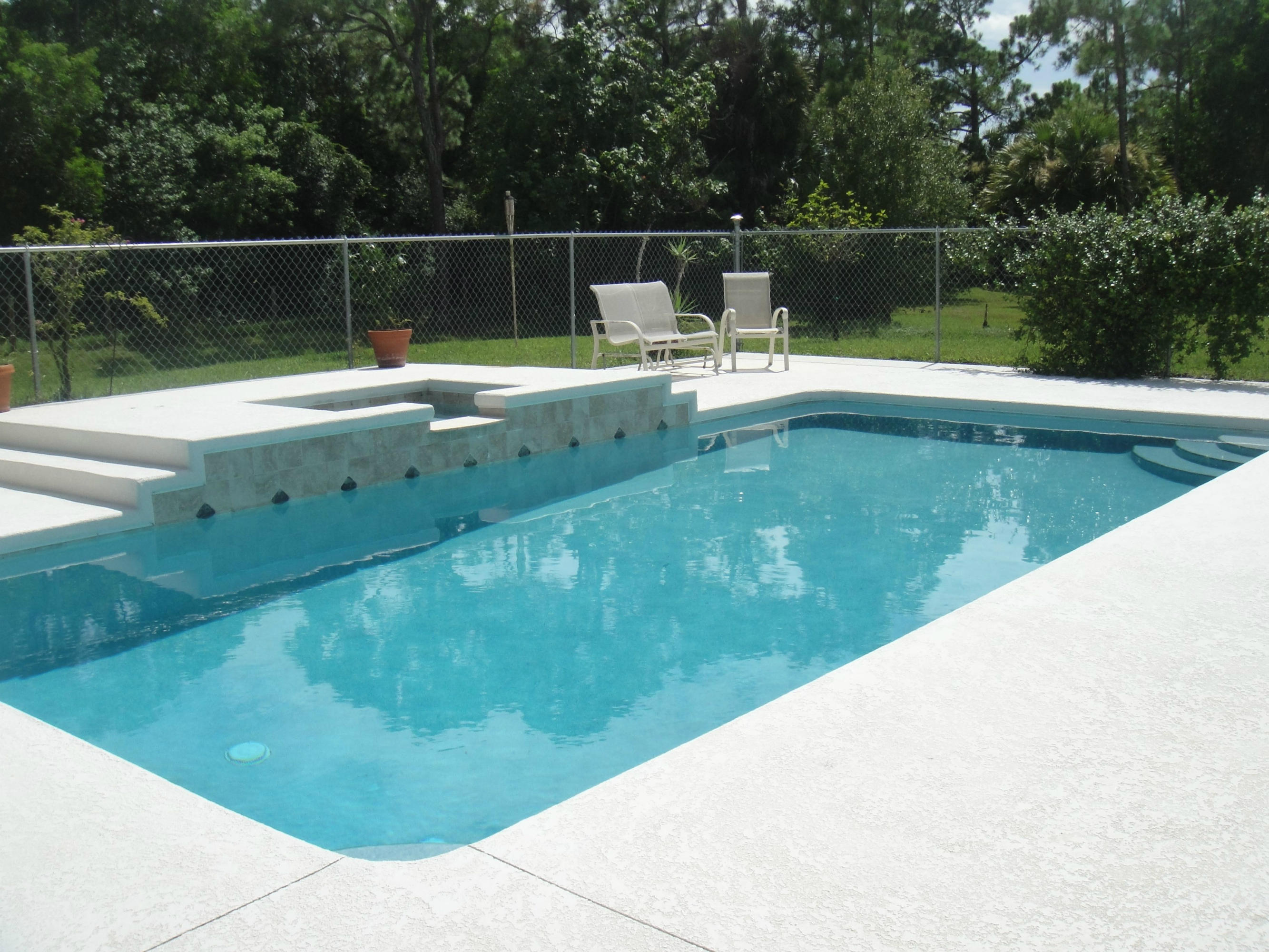 10832 165th Road North Jupiter, FL 33478 - Photo 3 of 8 Pool & Spa