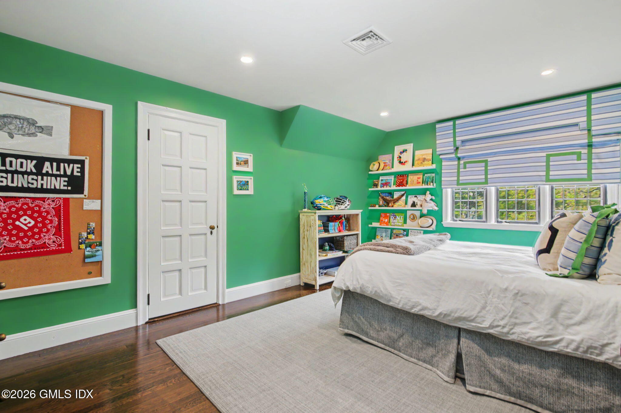 184 Stanwich Road Greenwich, CT 06830 - Photo 29 of 50 84-web-or-mls-184-stanwich-rd