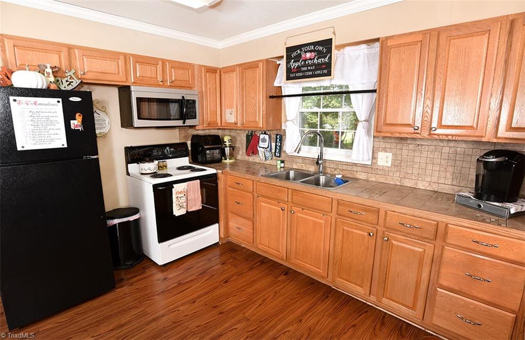 130 Happy Hollow Road Rockwell, NC 28138 - Photo 9 of 22 Kitchen