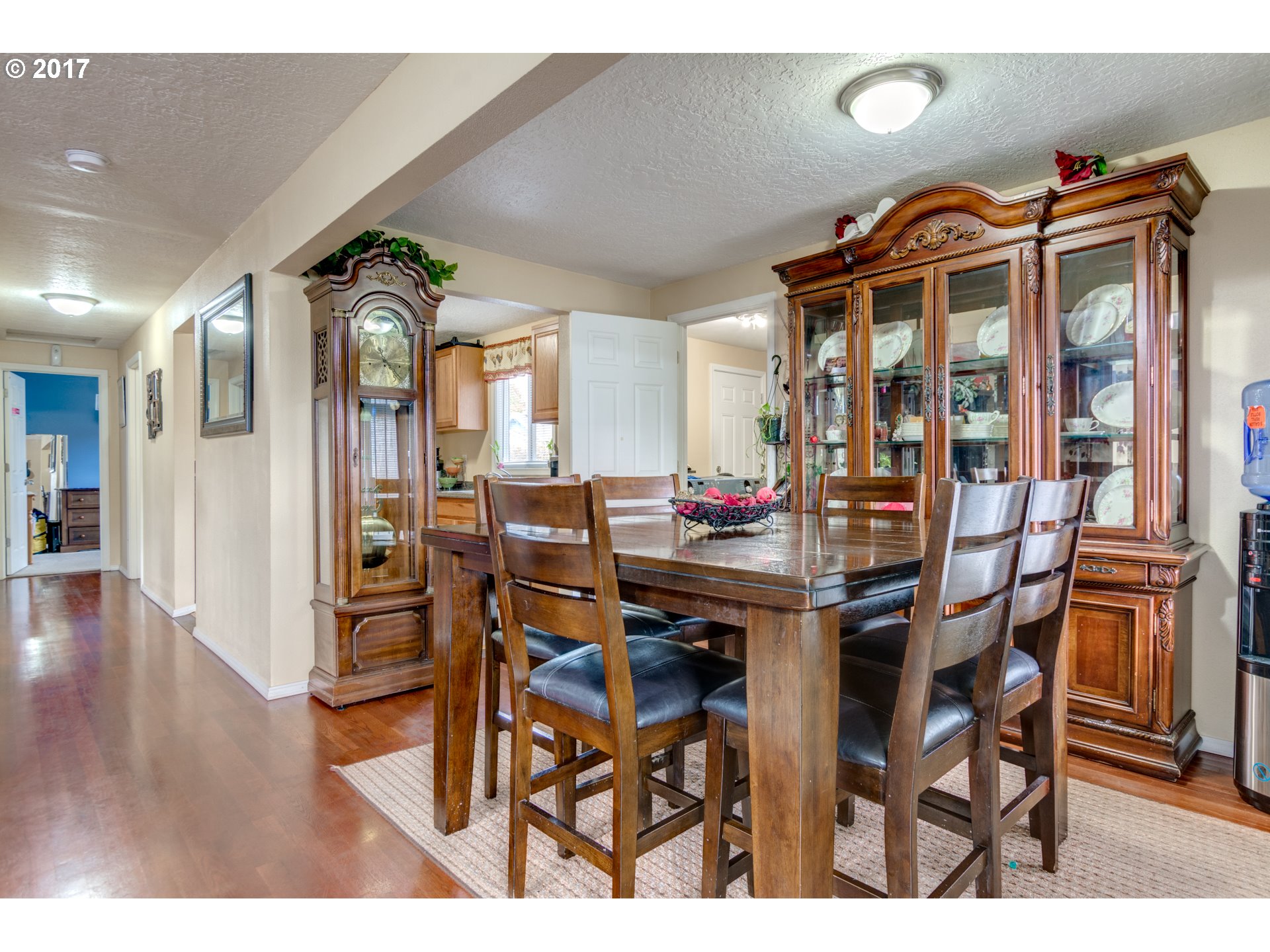 9923 Southeast Reedway Street Portland, OR 97266 - Photo 14 of 20 Gallery Image 14