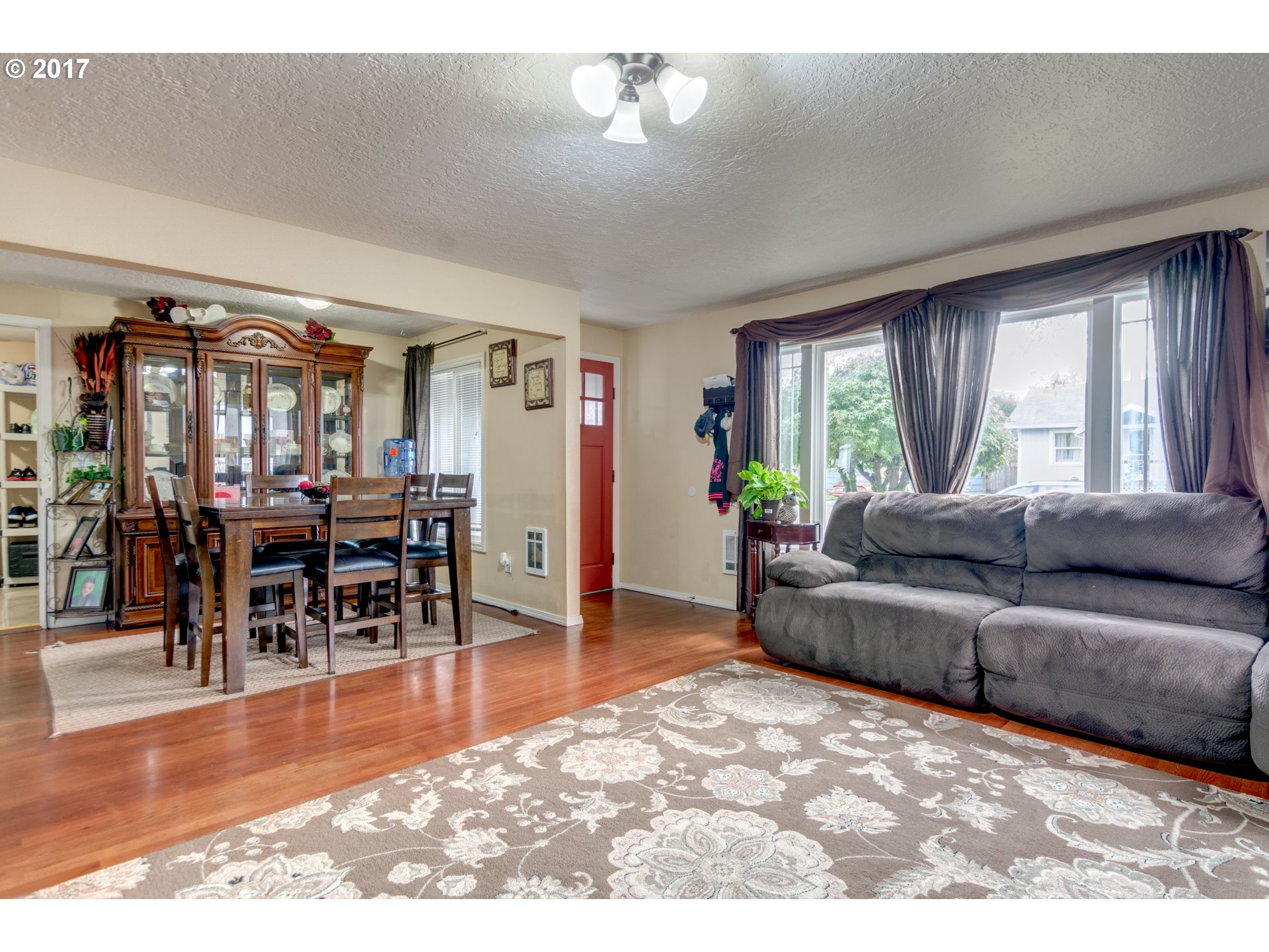 9923 Southeast Reedway Street Portland, OR 97266 - Photo 15 of 20 Gallery Image 15