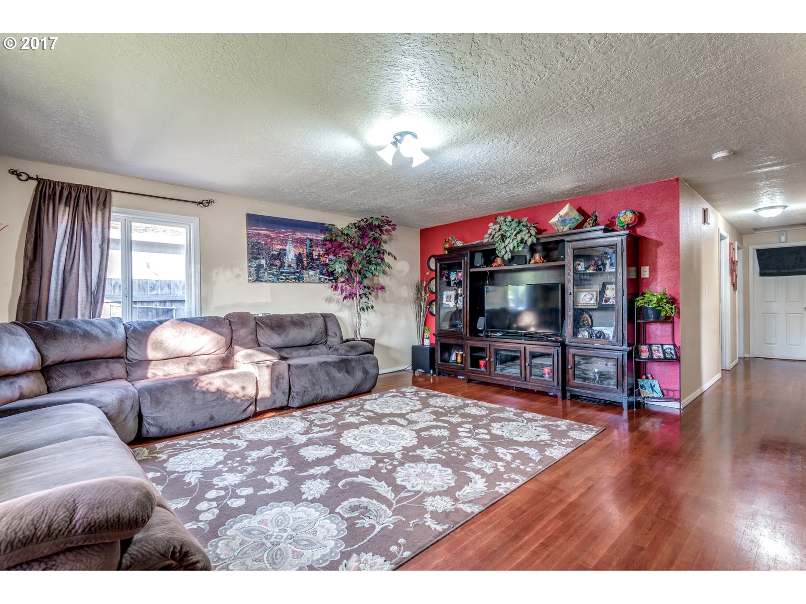 9923 Southeast Reedway Street Portland, OR 97266 - Photo 5 of 20 Gallery Image 5
