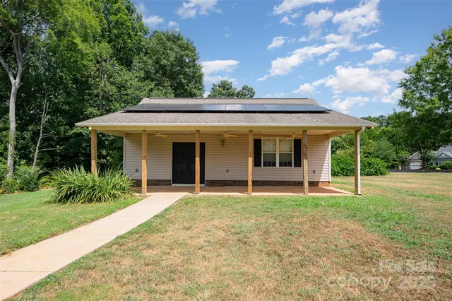 $675,000 | 500 Pearl Pl Lane, York, SC 29745