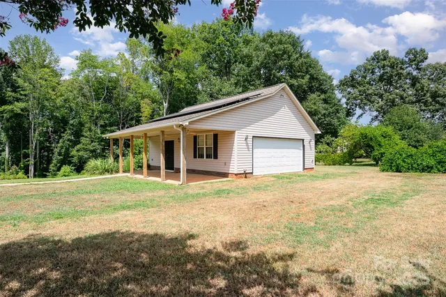 $675,000 | 500 Pearl Pl Lane, York, SC 29745