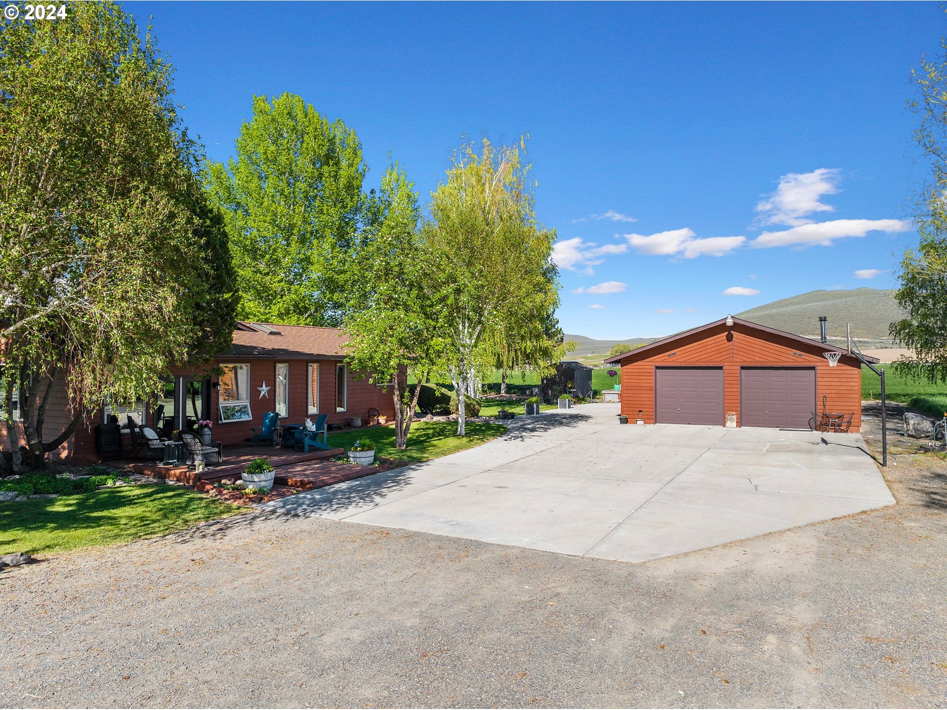42717 Nye Road Baker City, OR 97814 - Photo 39 of 48 Garage