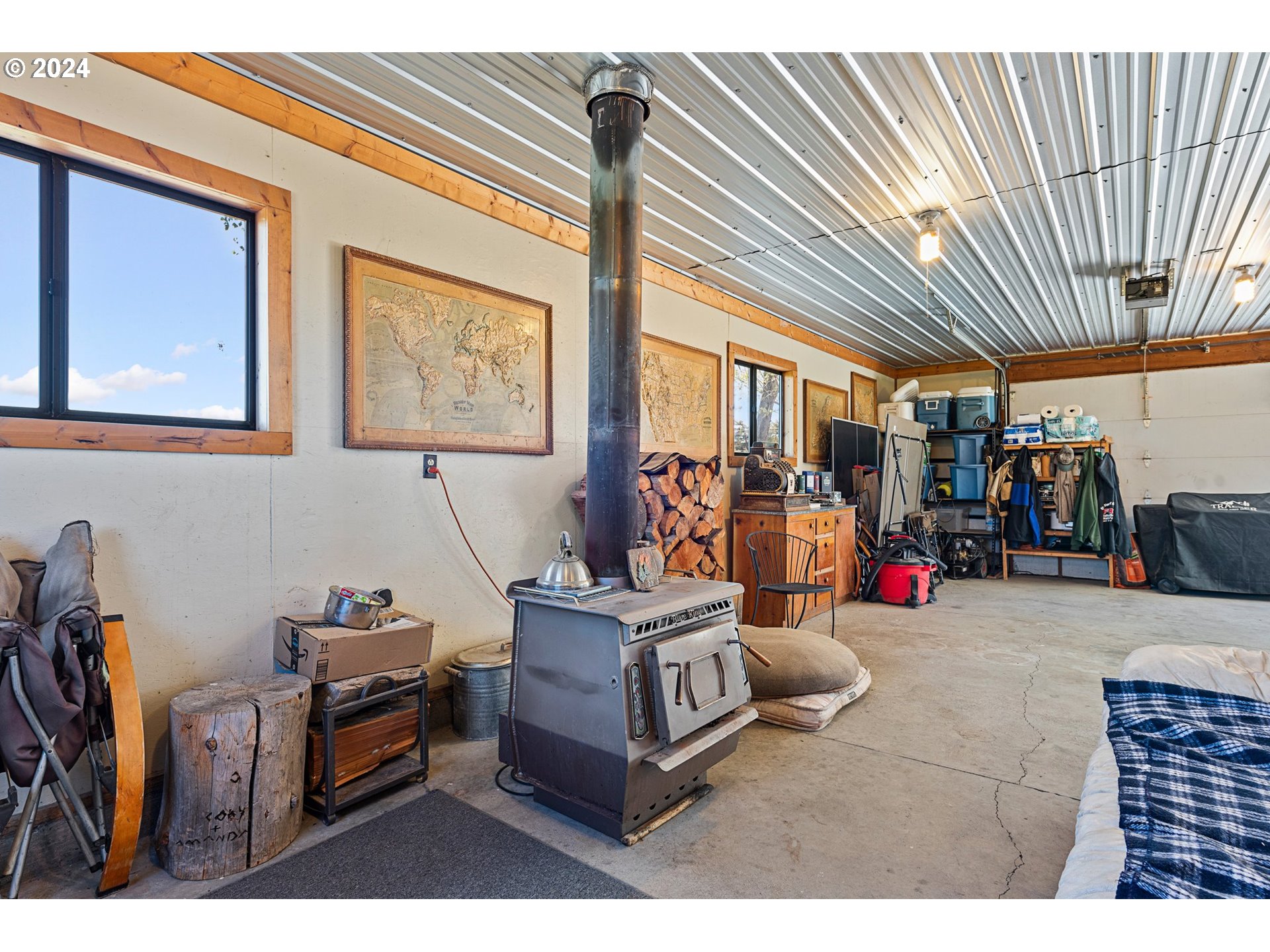 42717 Nye Road Baker City, OR 97814 - Photo 41 of 48 Garage