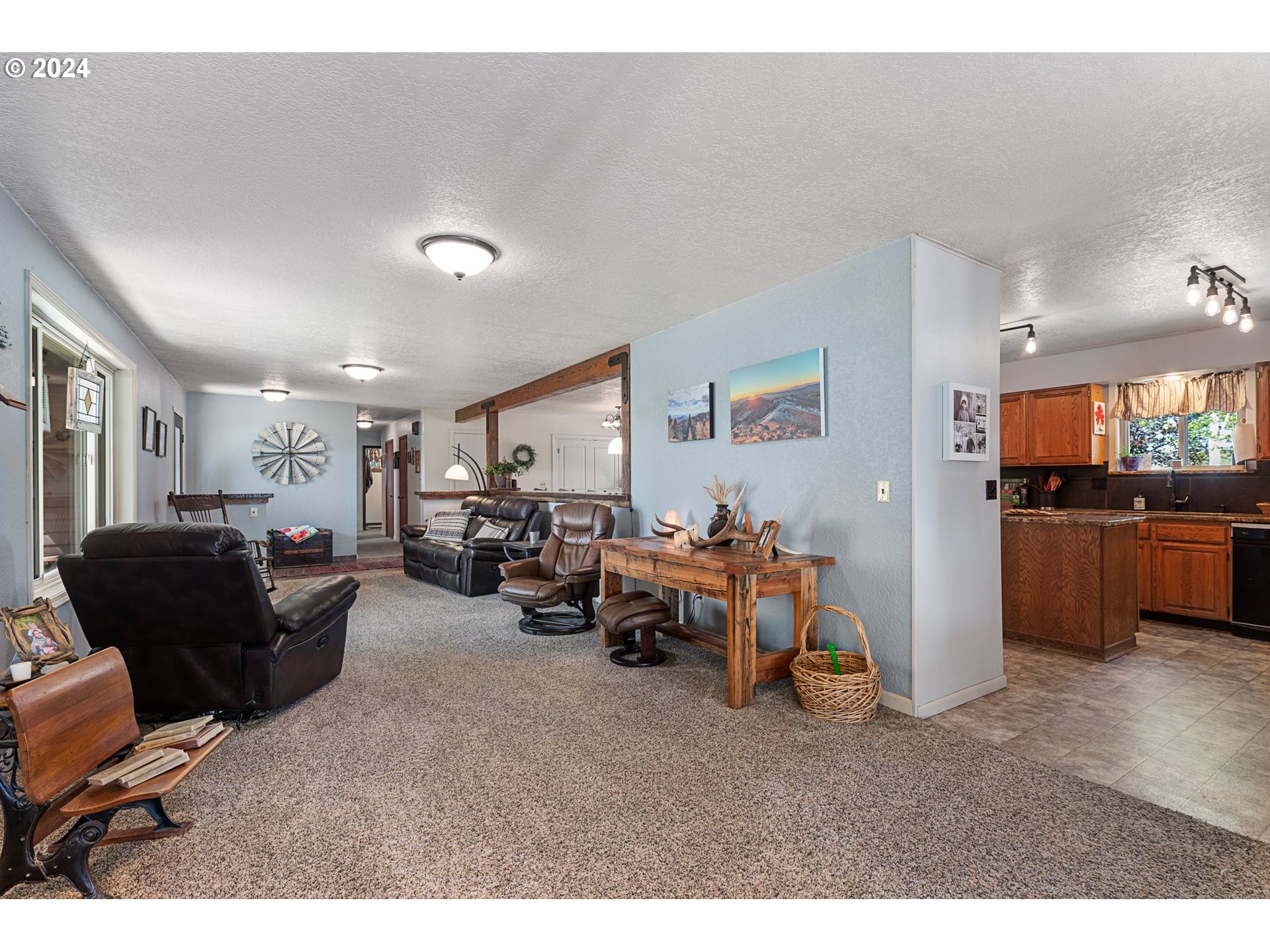 42717 Nye Road Baker City, OR 97814 - Photo 6 of 48 Family Room