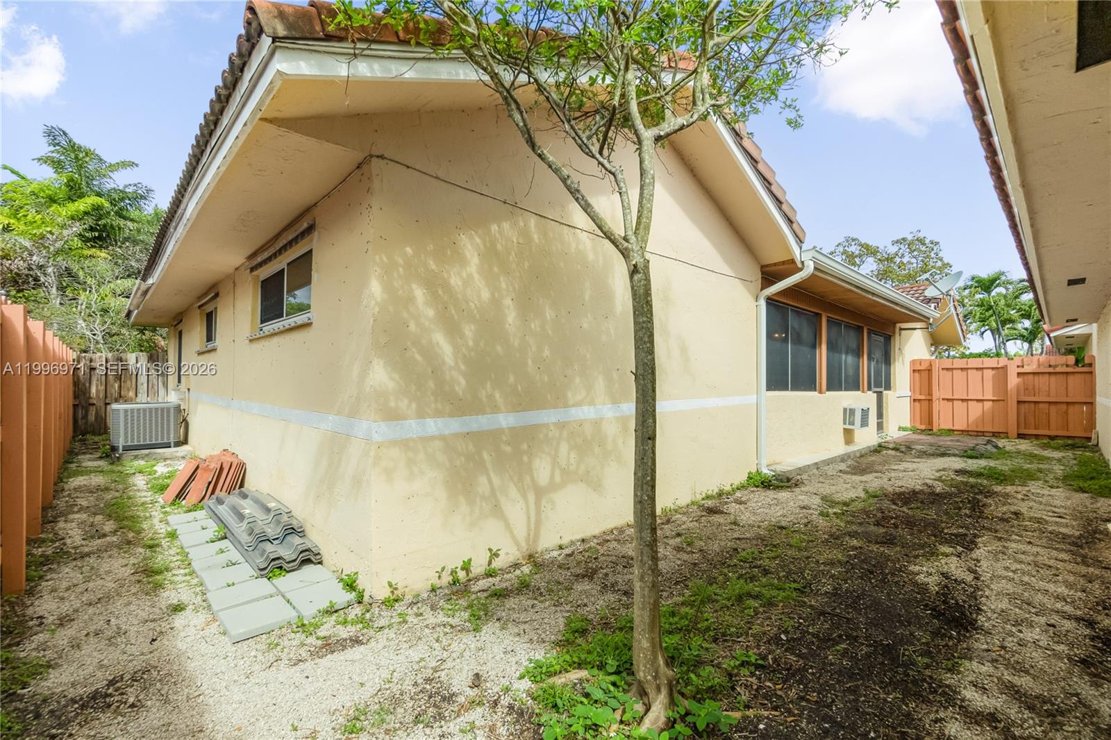 11314 Southwest 73rd Terrace Miami, FL 33173 - Photo 27 of 38