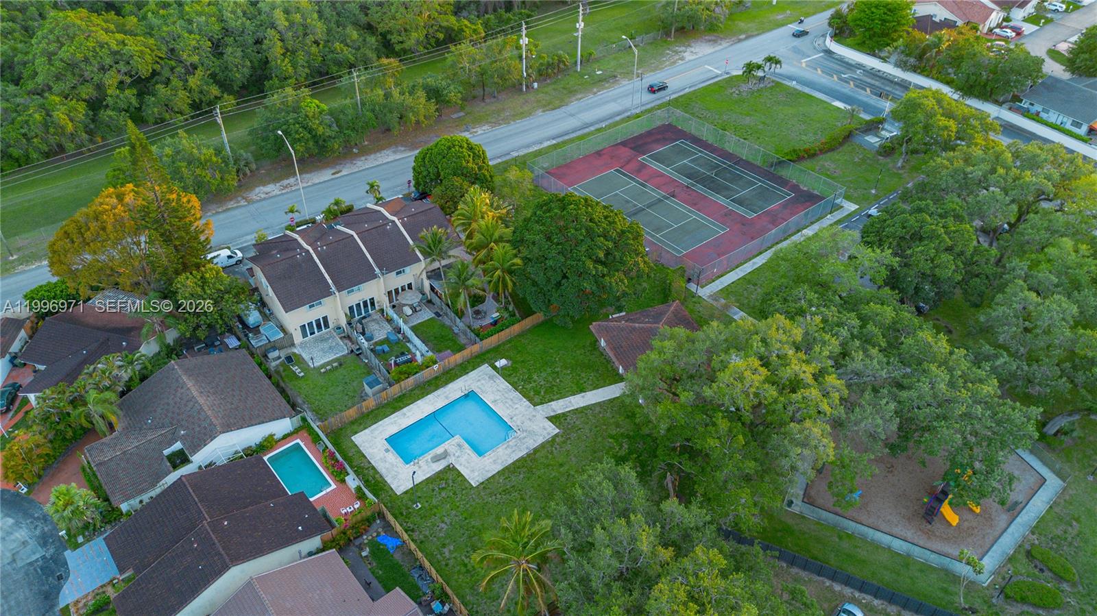 11314 Southwest 73rd Terrace Miami, FL 33173 - Photo 37 of 38